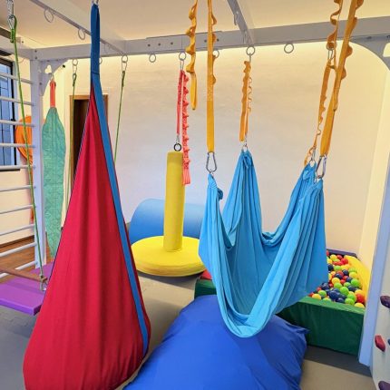 Instituto Porto, clínica especialista em autismo em Itajaí. Terapia multidisciplinar para o Transtorno do Espectro Autista (TEA).