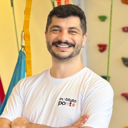 Instituto Porto, clínica especialista em autismo em Itajaí. Terapia multidisciplinar para o Transtorno do Espectro Autista (TEA).